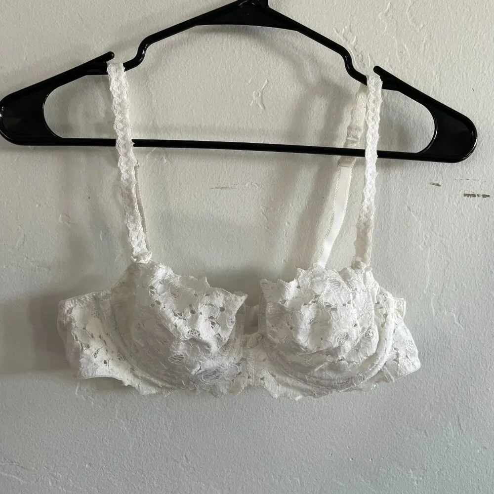 Vintage Oscar de la Renta bra | 36B - Picture 1 of 7
